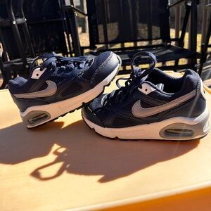 Navy Blue Nikes size 11
